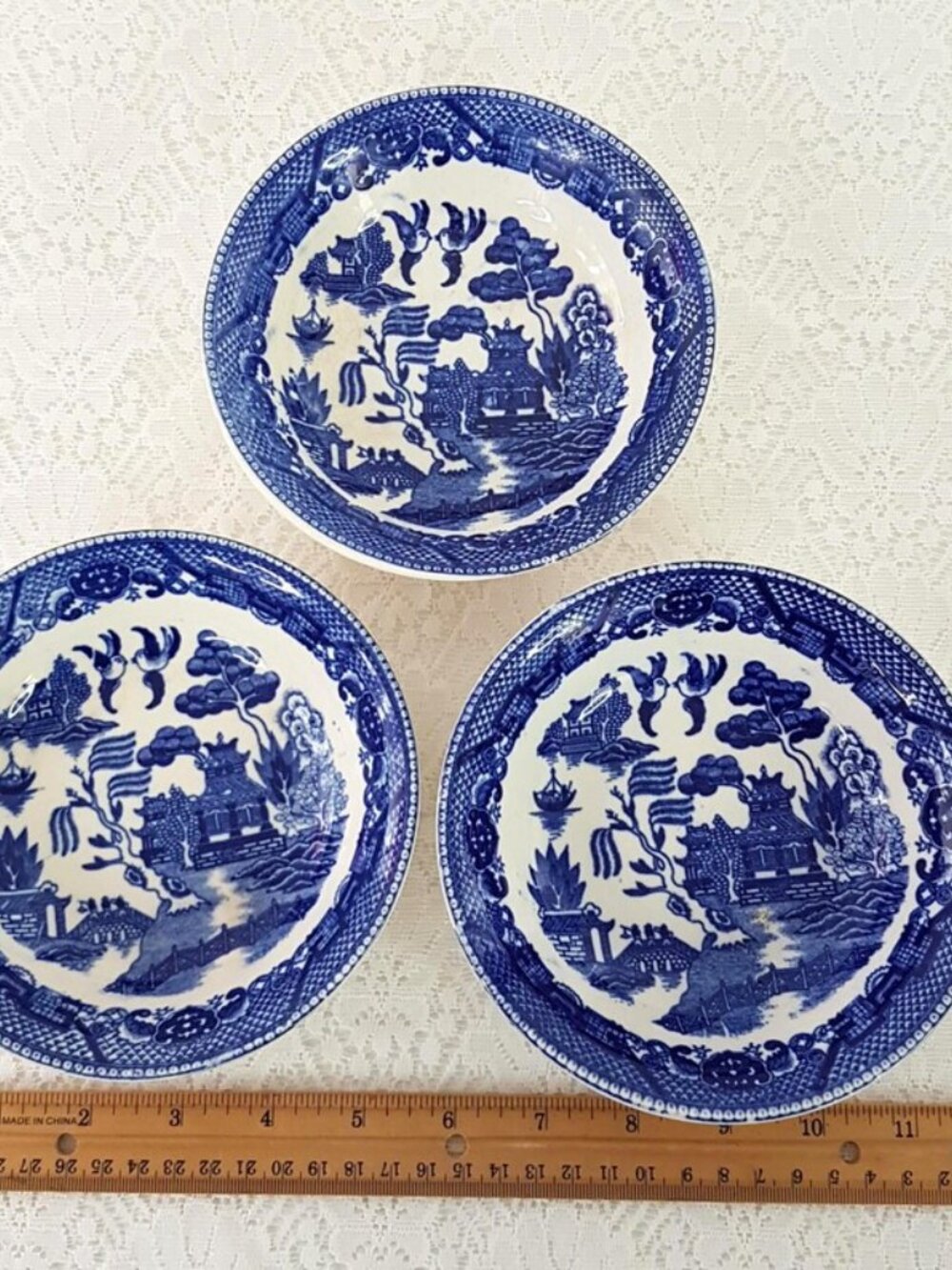 Vintage Blue Willow Soup Cereal Bowls Japan Blue White Transferware - Set of 3 - Picture 8 of 8